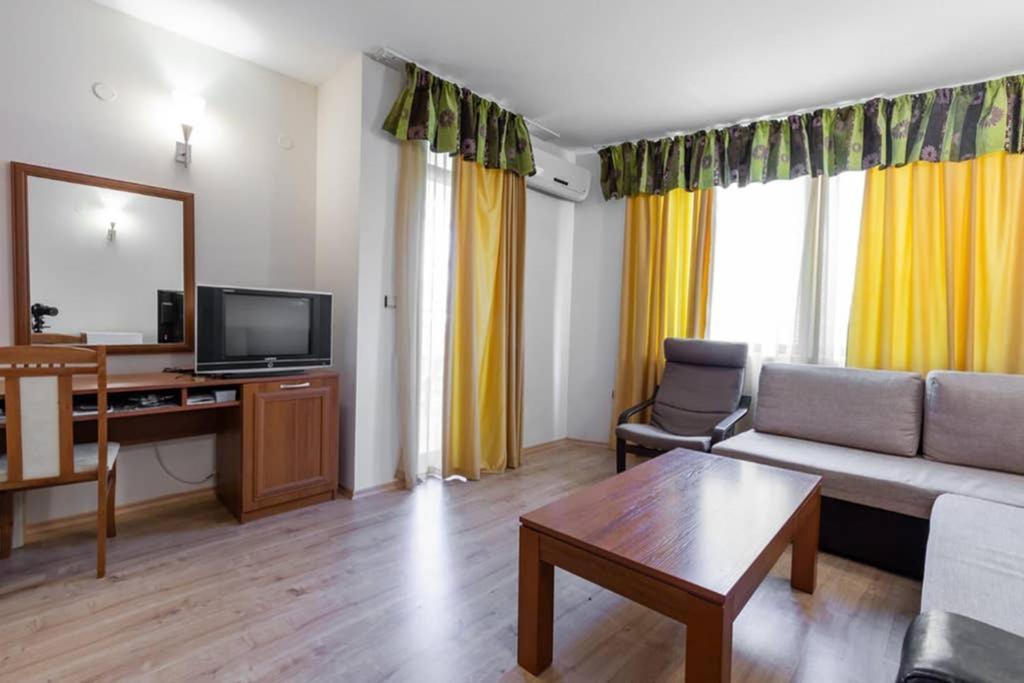 Avalon Appartament Da Lary Солнечный берег Экстерьер фото